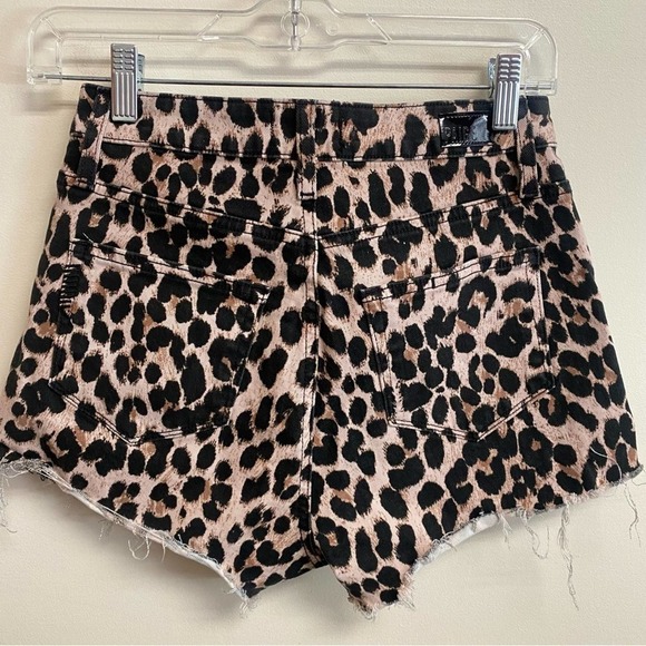 PAIGE Margot Short in Pink Leopard High Rise Animal Print Black Tan Size 25 / 0 - Picture 4 of 9